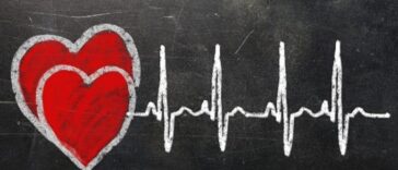 Ανέκδοτο: Μια κοπέλα απ’ το Κολωνάκι ρωτάει τη μαμά της: «Μαμά τι είναι έρωτας;»