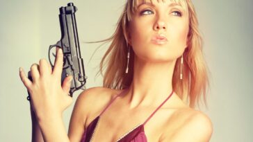 ΑΝΕΚΔΟΤΟ: Ξανθιά ΔΙΜΕΤΡΗ πάει στη μεγάλη των κατασκόπων σχολή. ΘΑ ΚΛΑΨΕΙΣ. Τρελό γέλιο