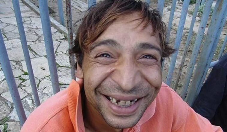 Ανέκδοτο: ΣΚΑΕΙ Γυφτος Αγια Βαρβάρα σε ΣΟΥΒΛΑΤΖΙΔΙΚΟ κ λεει.. Τρελό γέλιο