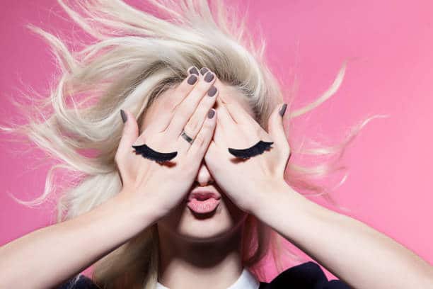 Ανέκδοτο: Ο Άντρας,η ξανθιά και ο Θεός …!Τρελό γέλιο