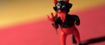 Ανεκδοτάρα: Ο Έλληνας, ο Αμερικάνος και ο Ινδός στην κόλαση