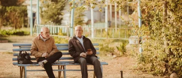 Ανεκδοτάρα με γεράματα: Οι τρεις ηλικιωμένοι στο πάρκο